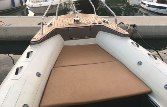 RIB Grgnic yahting Shark 23 200hp