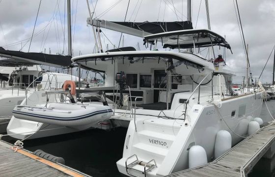 Catamaran LAGOON 450S  22 CLIM/GENE/DESSAL 13.96m
