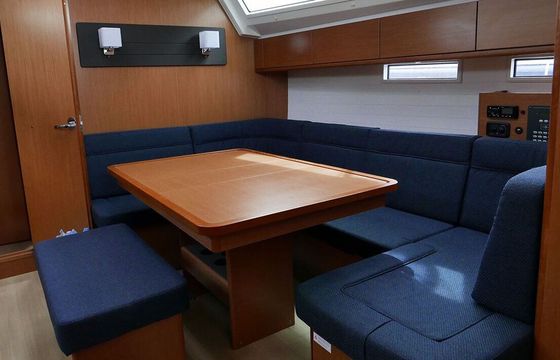 Sailboat Bavaria cruiser 46 14.5m