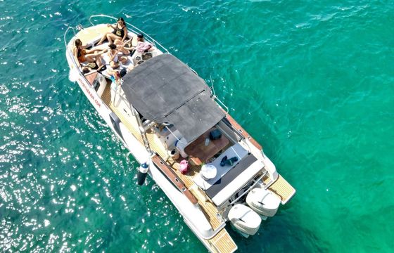 Motorboat Beneteau FLYER 8.8 400hp