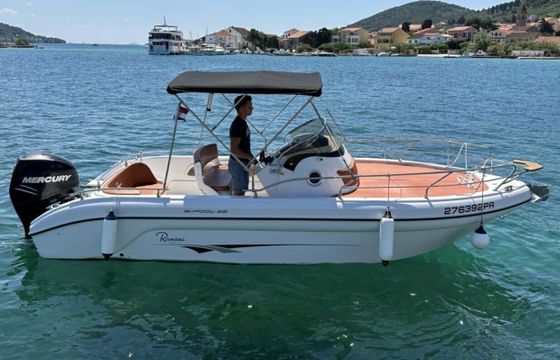 Motorboat Ranieri Shadow 22 175hp