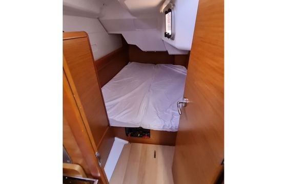 Sailboat Jeanneau Sun Odyssey 389 10m