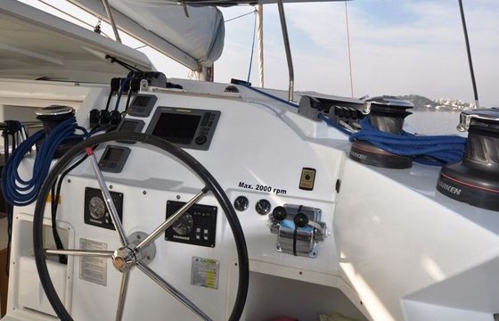 Catamaran LAGOON 421 12.61m