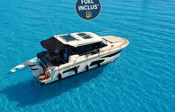 Motorboat Jeanneau MERRY FISCHER 1095 600hp