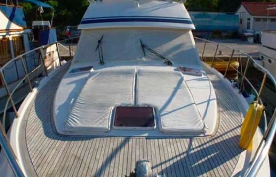 Motorboat Yaretti Yaretti 1570 Heck 425hp