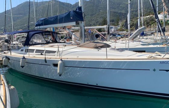 Sailboat Jeanneau Sun Odyssey 42i Performance 12.85m