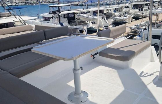 Catamaran Catana Group Bali 4.6 - 5 + 1 cab. 14.28m