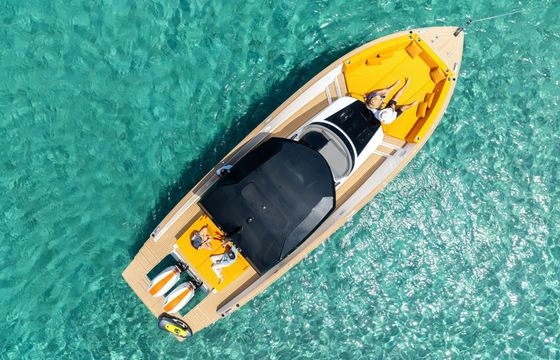 Motorboat TESORO YACHT T40 750hp