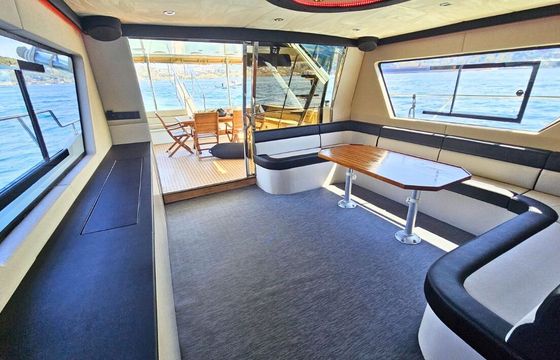 Motorboat Private 21m MotorYacht 500hp