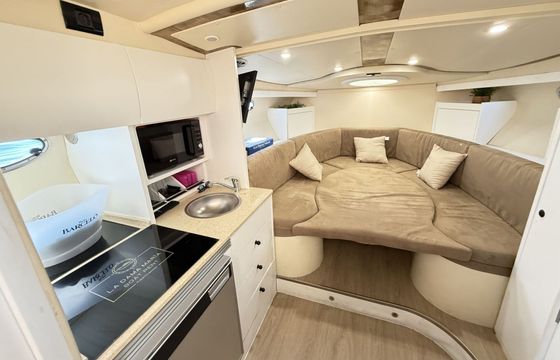 Motorboat Moa Platinum 32 200hp