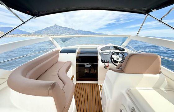 Motorboat Moa Platinum 32 200hp