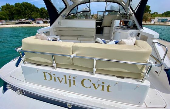 Motorboat Regal 44.6 comodore 2hp