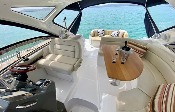 Motorboat Regal 44.6 comodore 2hp