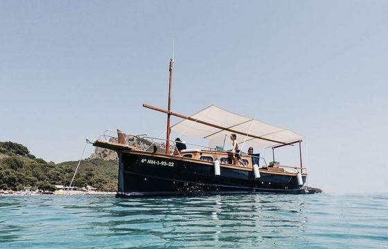 Motorboat Capeador SAURA 40 120hp