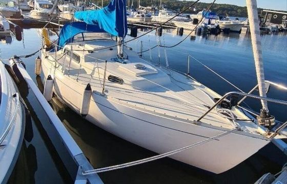 Sailboat Albin Viggen 7m
