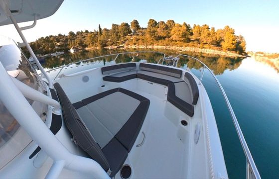 Motorboat Jeanneau CAP CAMARAT 9.0 CC 500hp