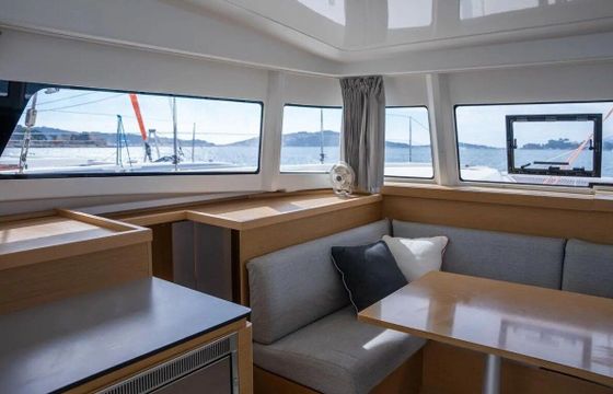 Catamaran Beneteau Excess 11 11.33m