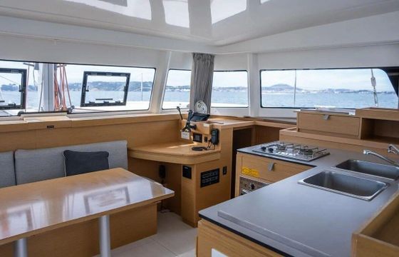 Catamaran Beneteau Excess 11 11.33m