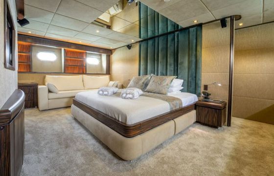 Motor yacht Tecnomar Velvet 35 2285hp