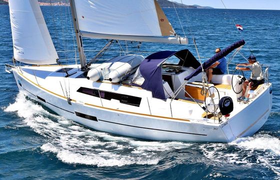 Sailboat DUFOUR 382 Grand Large 11.23m