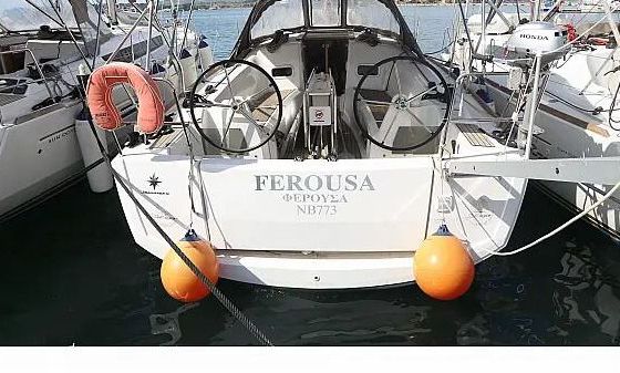 Sailboat JEANNEAU SUN ODYSSEY 349 10.34m