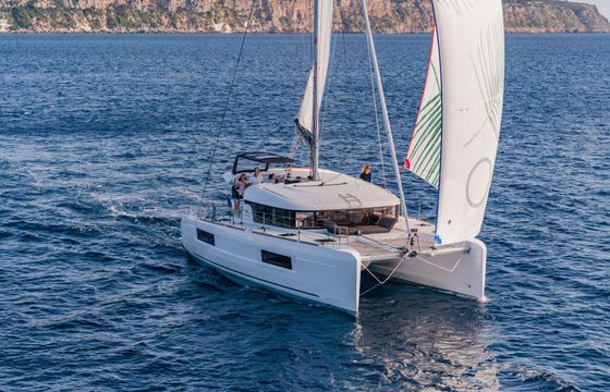 Catamaran Lagoon 40 Avec skipper 12m
