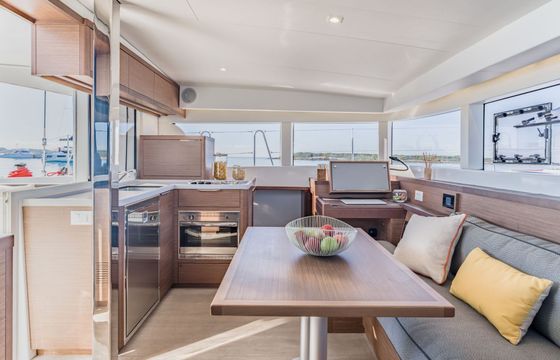 Catamaran Lagoon 40 Avec skipper 12m