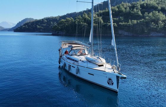 Sailboat Jeanneau Sun Odyssey 419 12.76m