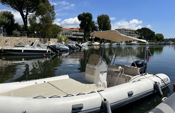 Motorboat Valiant V 630 Classic 150hp