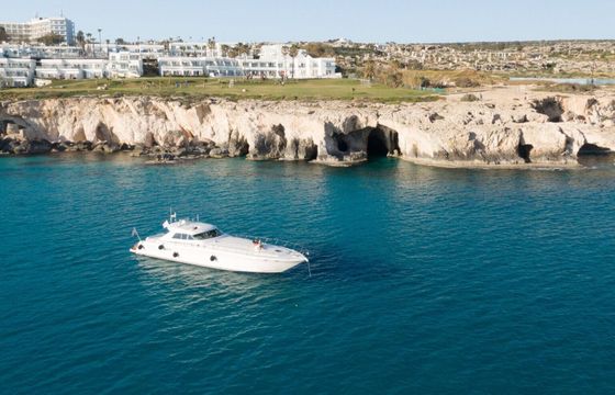 Sailing yacht Sea Ray Super Sun Sport 630 20m