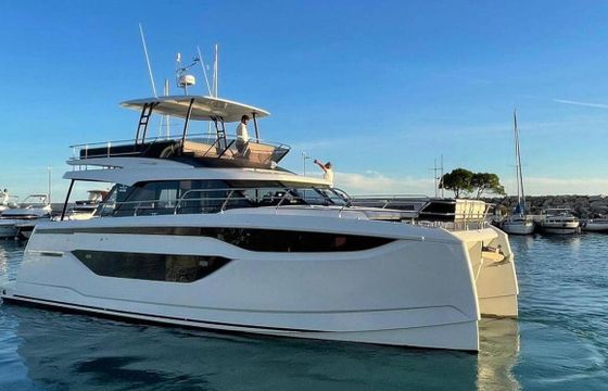 Motorboat Prestige M-48 620hp