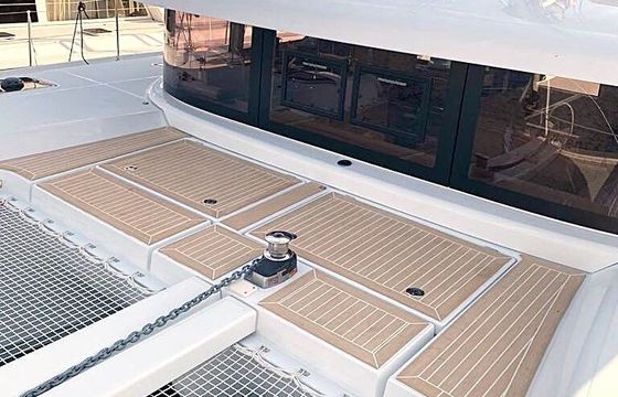 Catamaran Lagoon-Bénéteau Lagoon 42 OW 12.8m