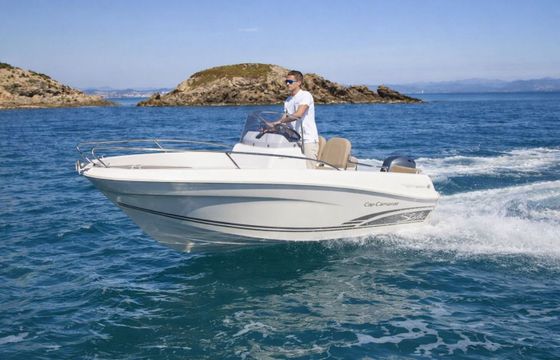 Motorboat Jeanneau Cap Camarat 4.7 style 60hp