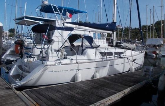 Sailboat Jeanneau Sun Odyssey 36i 3 cabines 10.69m