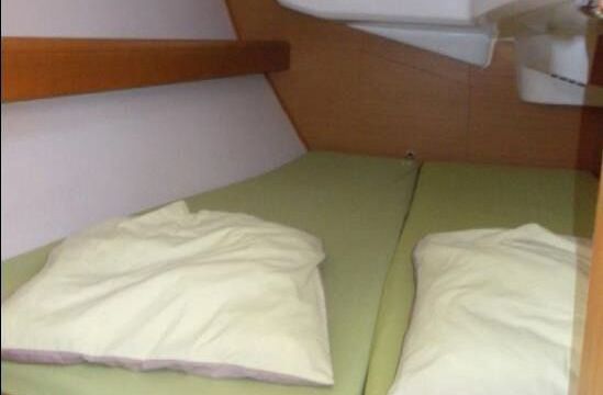 Sailboat Jeanneau Sun Odyssey 36i 3 cabines 10.69m