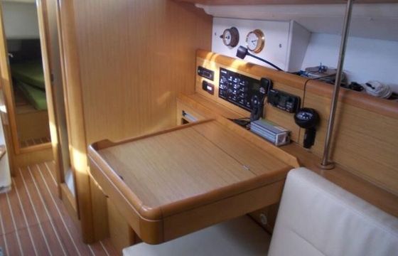 Sailboat Jeanneau Sun Odyssey 36i 3 cabines 10.69m