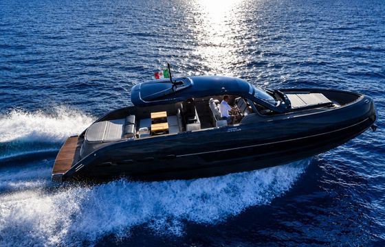 Motorboat Invictus TT 460 960hp