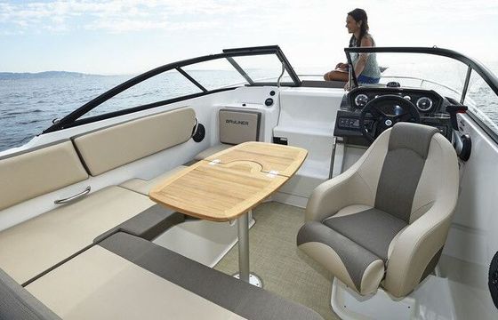 Motorboat Bayliner VR5 Cuddy 150hp