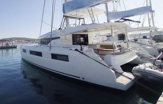 Catamaran Lagoon-Bénéteau Lagoon 50 - 6 + 1 cab. 14.75m