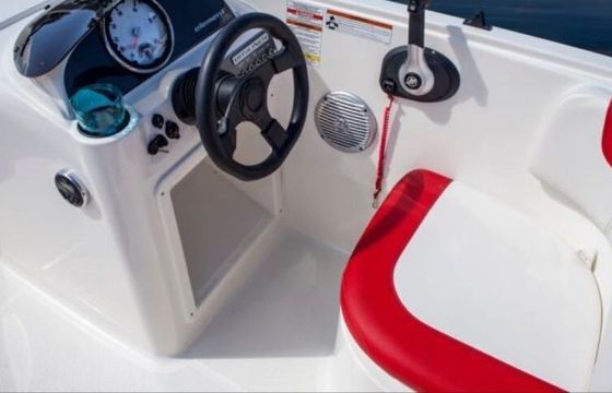 Motorboat BAYLINER E6 115hp