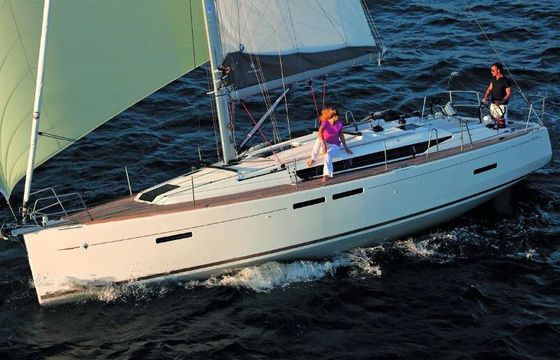 Sailboat Sunsail 41.1 12m