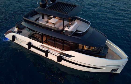 Motor yacht Explorer Yacht 62 Fly 1200hp