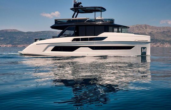 Motor yacht Explorer Yacht 62 Fly 1200hp