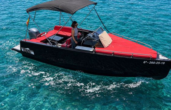 Motorboat Nuva M6 CABIN 130hp