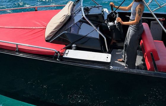 Motorboat Nuva M6 CABIN 130hp