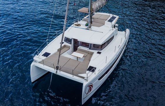 Catamaran Catana Group Bali 4.2 - 4 + 1 cab. 12m