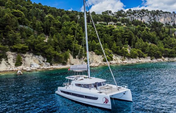 Catamaran Catana Group Bali 4.2 - 4 + 1 cab. 12m