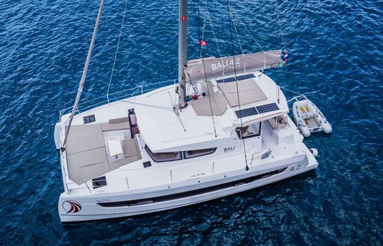Catamaran Catana Group Bali 4.2 - 4 + 1 cab. 12m