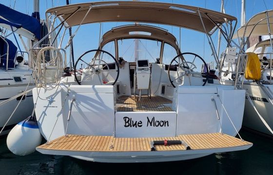 Sailboat Jeanneau Sun Odyssey 449 13.34m