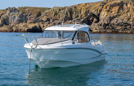 Motorboat Beneteau Antares 8 OB2, Mercury 250 250hp